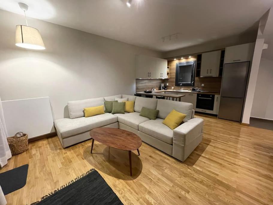 Agnanta Mountain Residence Bagian luar foto