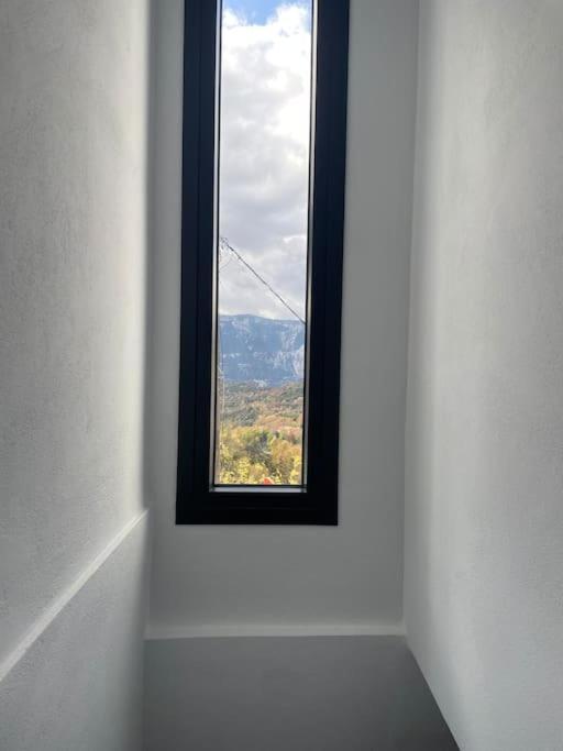 Agnanta Mountain Residence Bagian luar foto