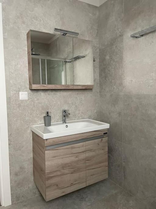 Agnanta Mountain Residence Bagian luar foto