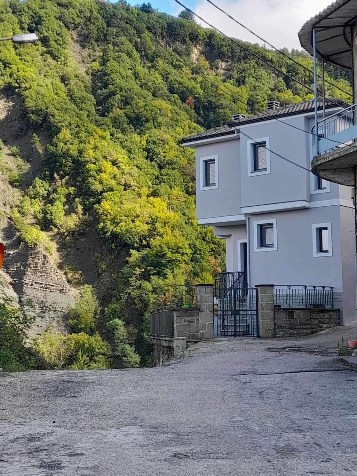 Agnanta Mountain Residence Bagian luar foto